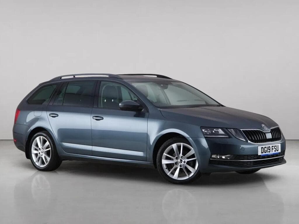 2019 SKODA OCTAVIA 1.6 TDI SE L EURO 6 S S 5DR 2019 69,611 MILES... photo