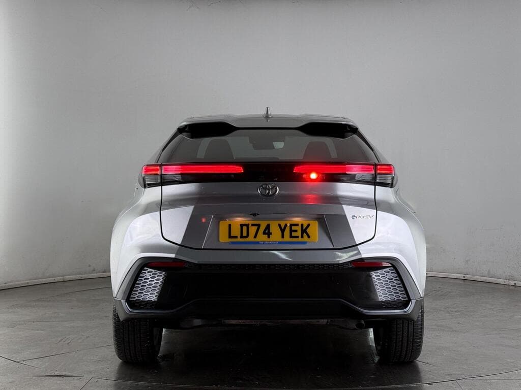 Toyota C-HR 2.0 VVT 13.6kWh Design CVT Euro 6 (s/s) 5dr