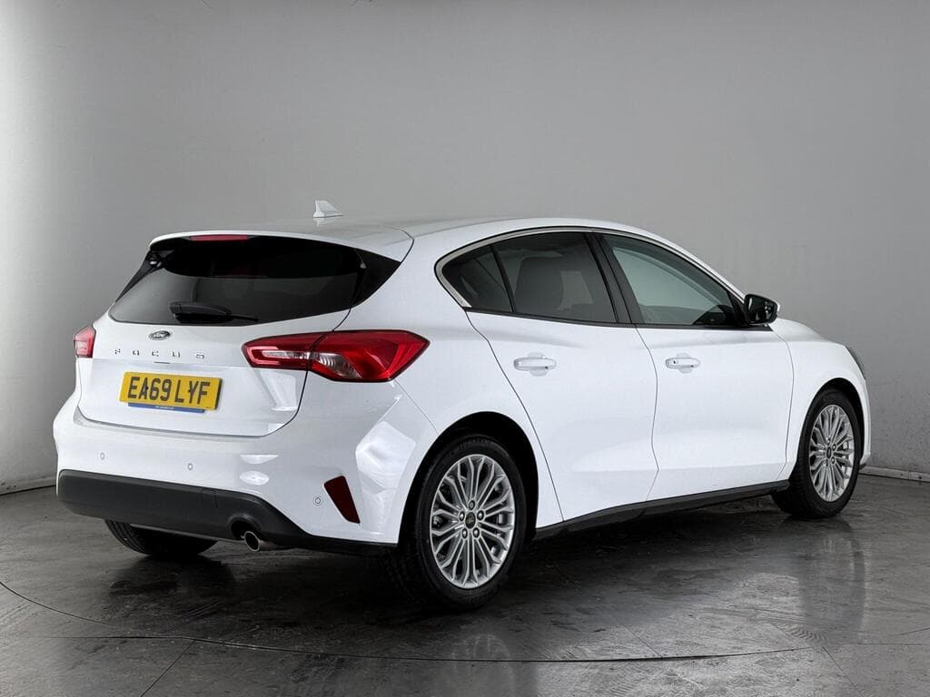 FORD FOCUS 1.0T ECOBOOST TITANIUM X EURO 6 S S 5DR 2019 7,852 MILES... image 6