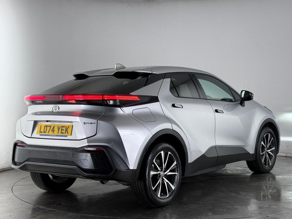 Toyota C-HR 2.0 VVT 13.6kWh Design CVT Euro 6 (s/s) 5dr