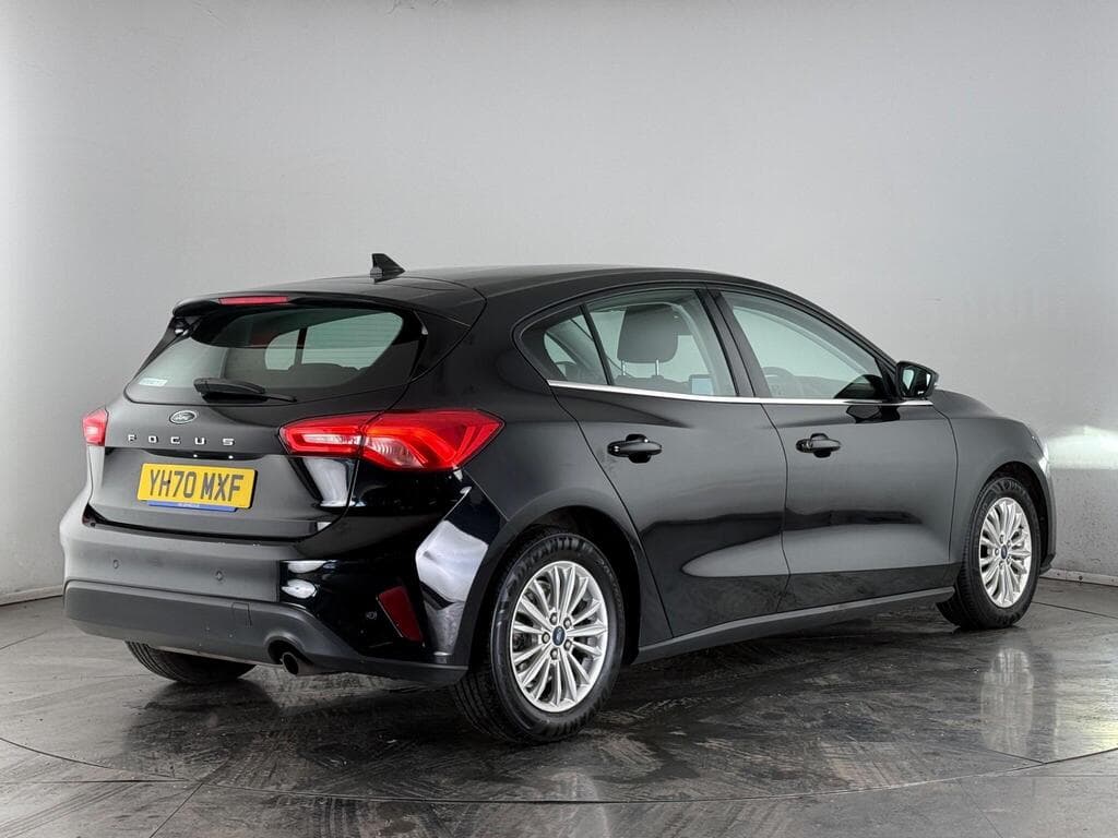FORD FOCUS 1.0T ECOBOOST TITANIUM AUTO EURO 6 S S 5DR 2020 53,278 MILES... image 6
