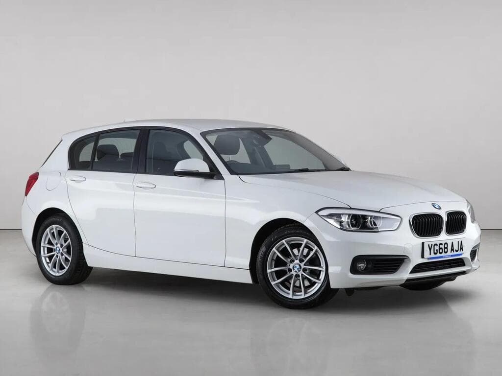 2019 BMW 1 SERIES 1.5 118I SE BUSINESS AUTO EURO 6 S S 5DR 2019 49,834... photo