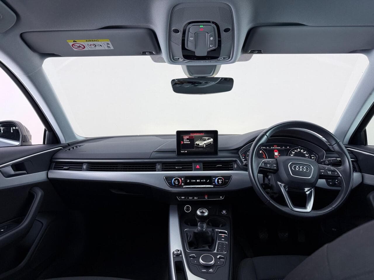 Audi A4 thumbnail Interior Front
