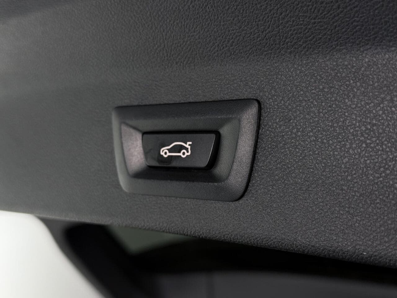 BMW X3 thumbnail Misc Controls