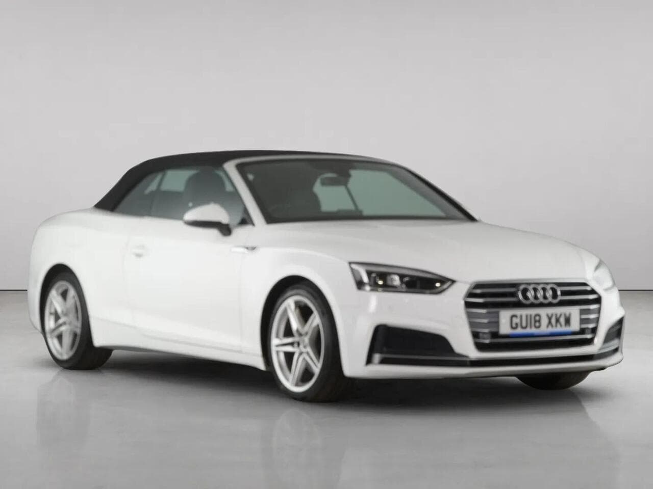 Audi A5 Cabriolet thumbnail Front Right
