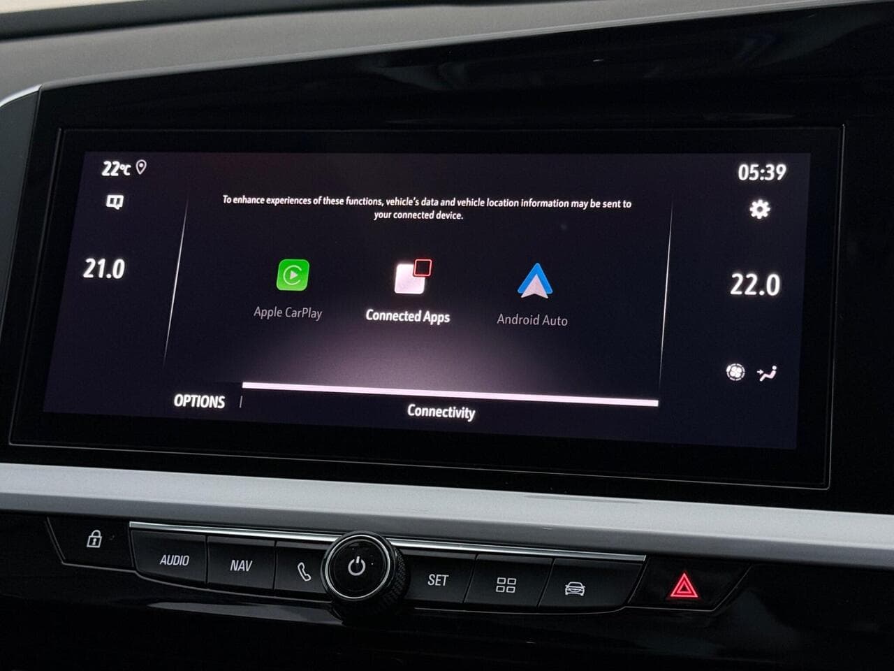 Vauxhall Grandland thumbnail Infotainment System