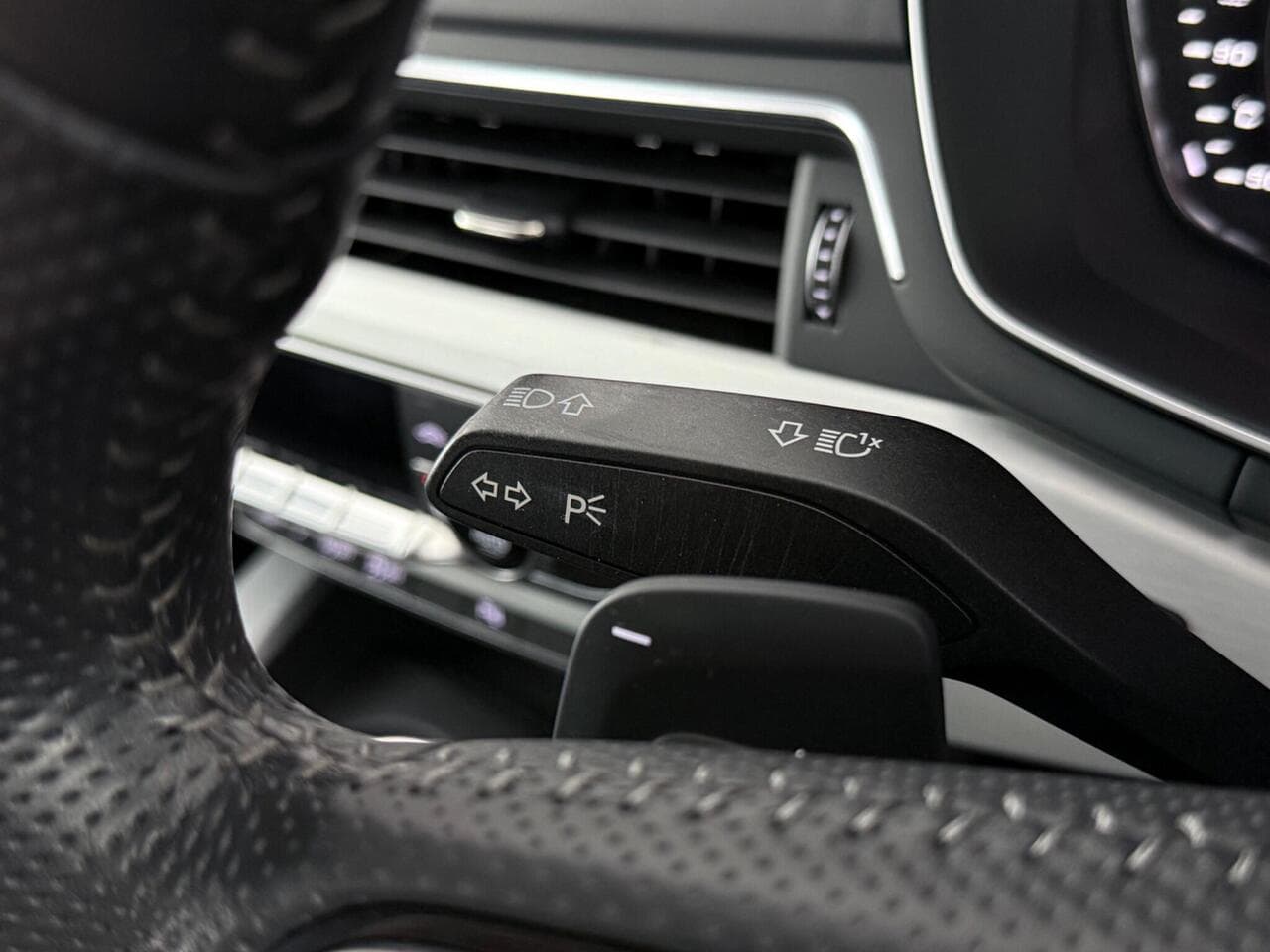 Audi A4 thumbnail Misc Controls