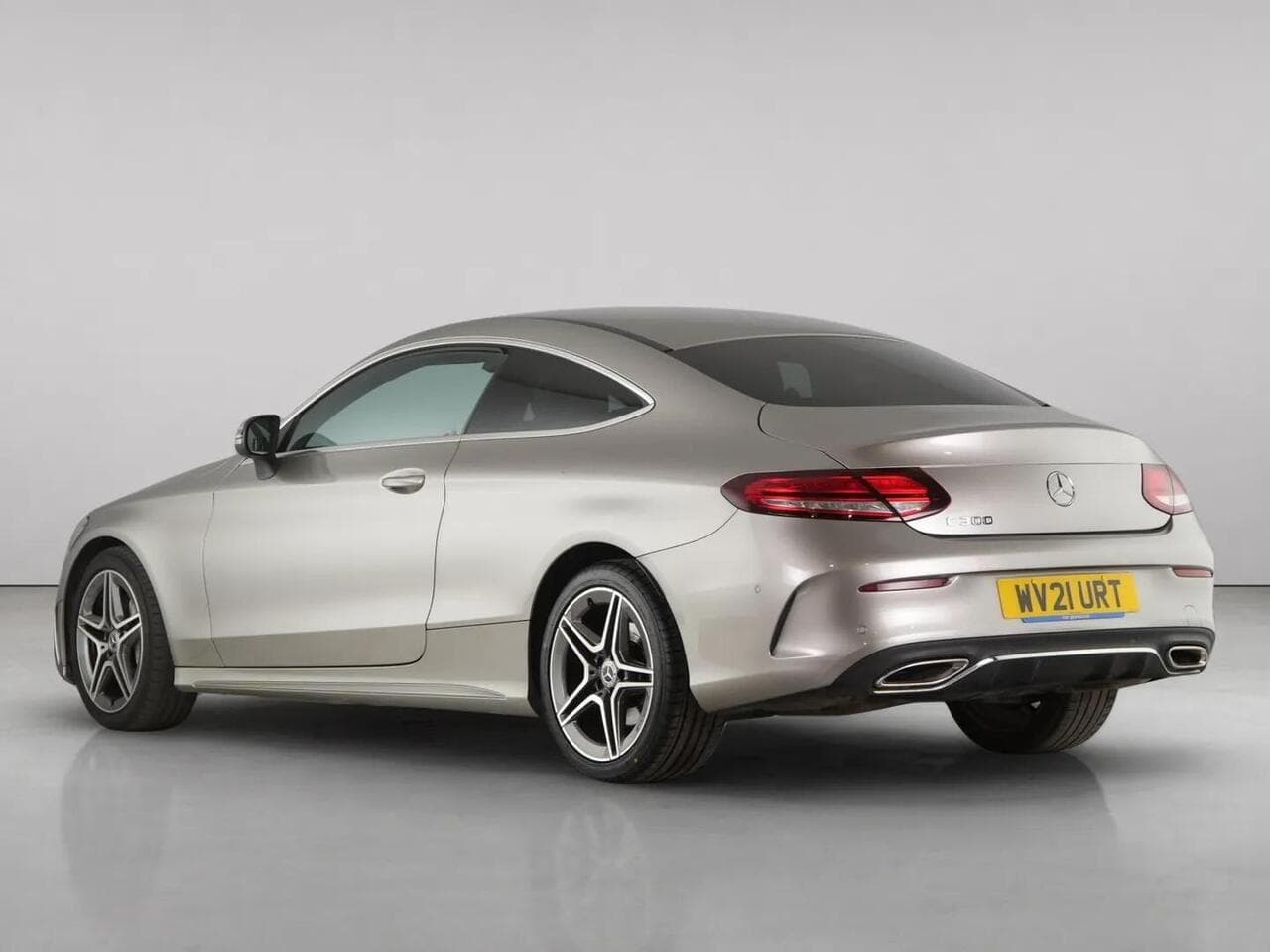 Mercedes-Benz C Class thumbnail Rear Left