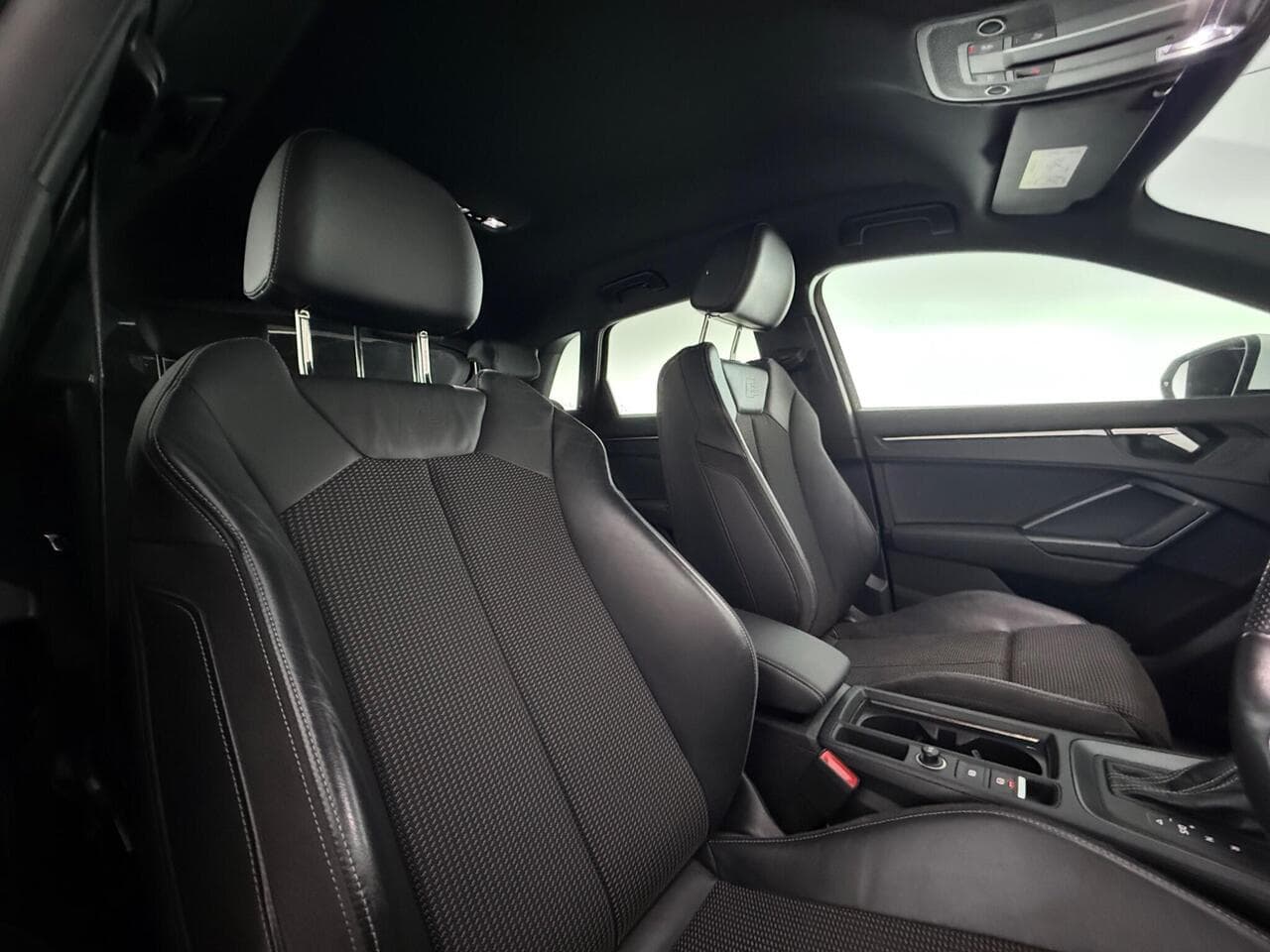 Audi Q3 thumbnail Inconclusive