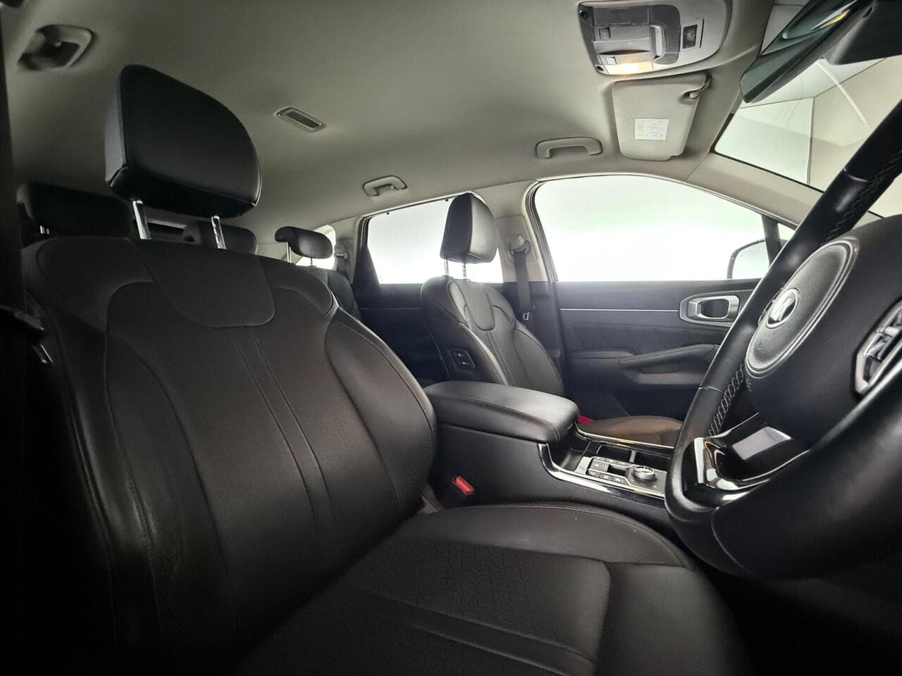 Kia Sorento thumbnail Seat Driver