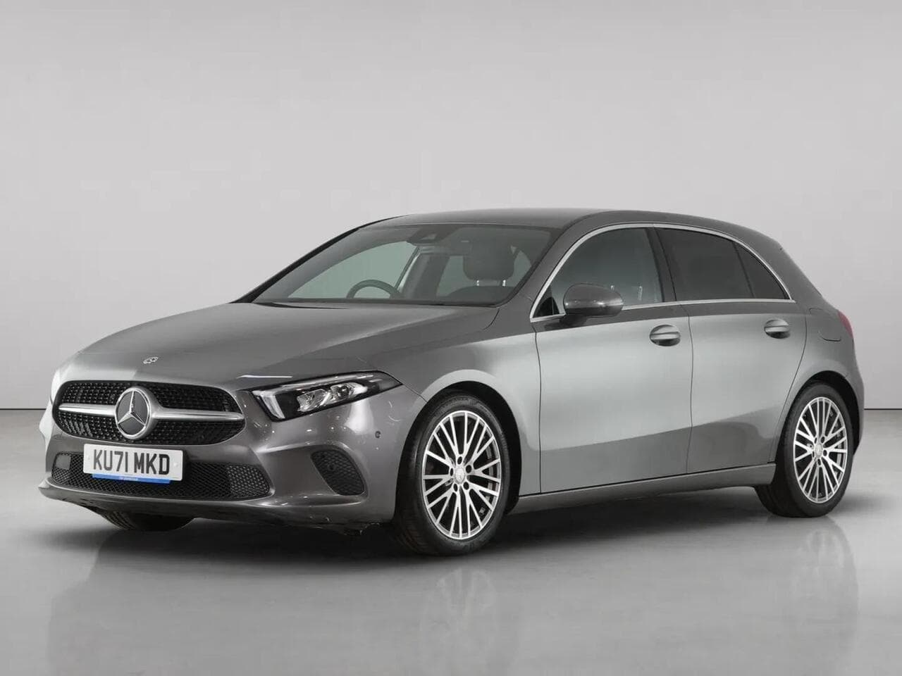 Mercedes-Benz A Class thumbnail Front Left