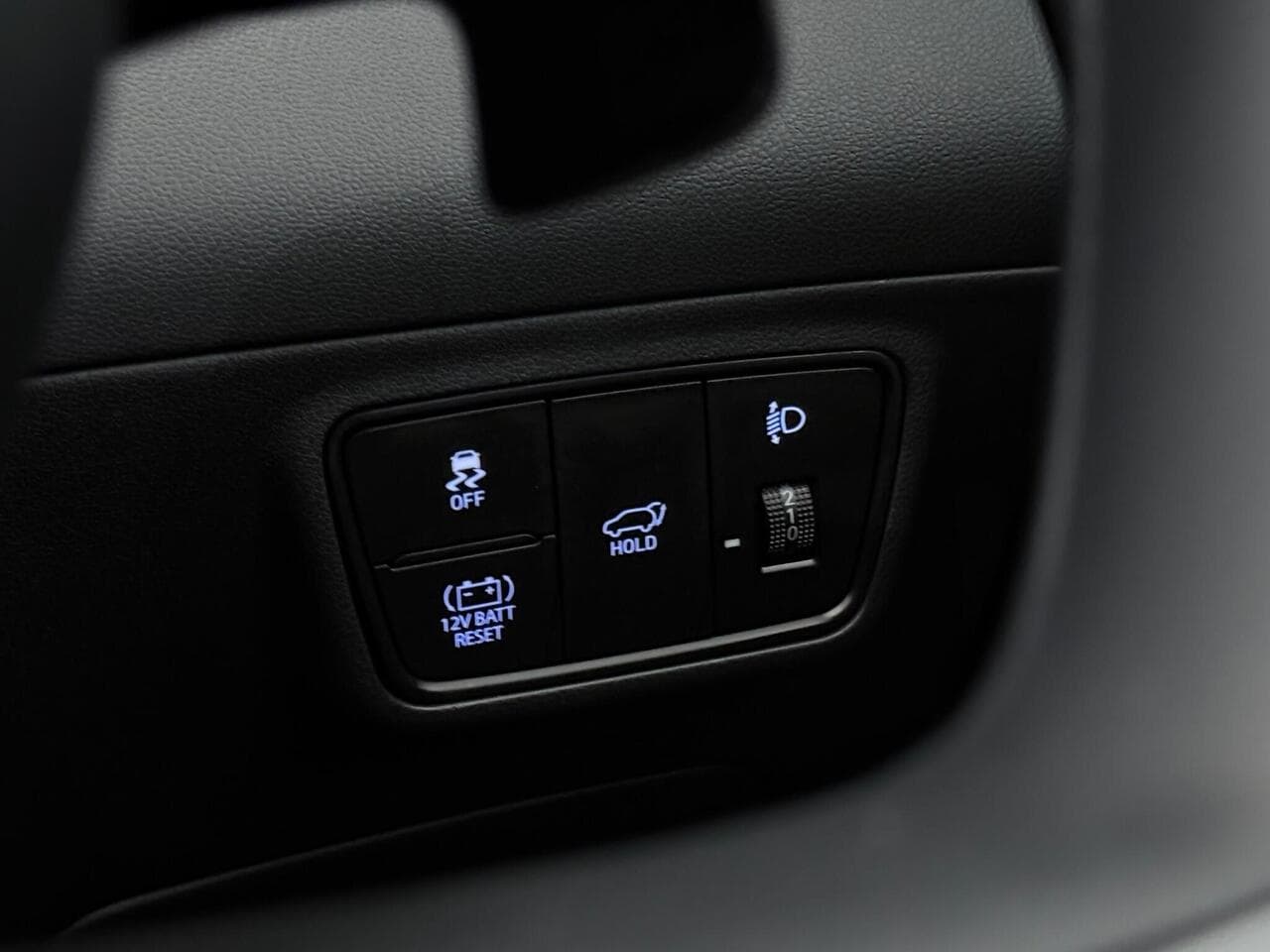 Hyundai TUCSON thumbnail Misc Controls