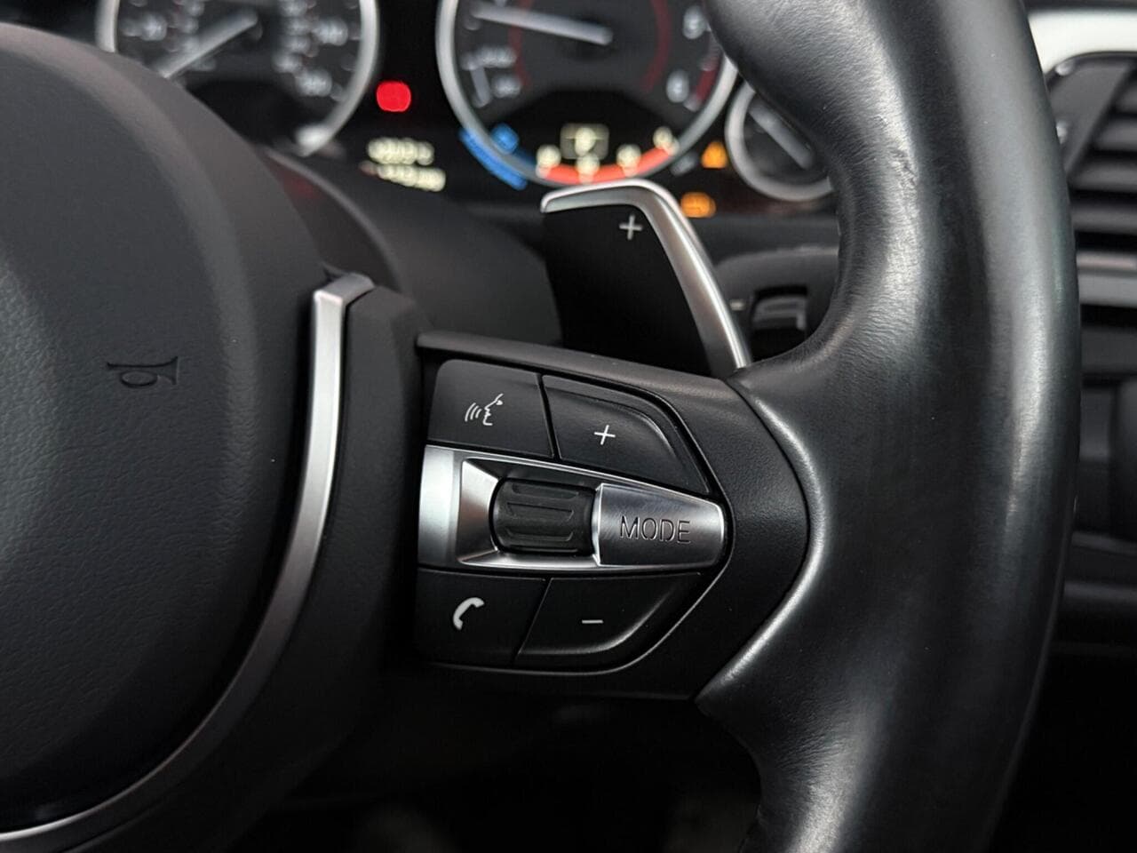BMW 4 Series thumbnail Misc Controls