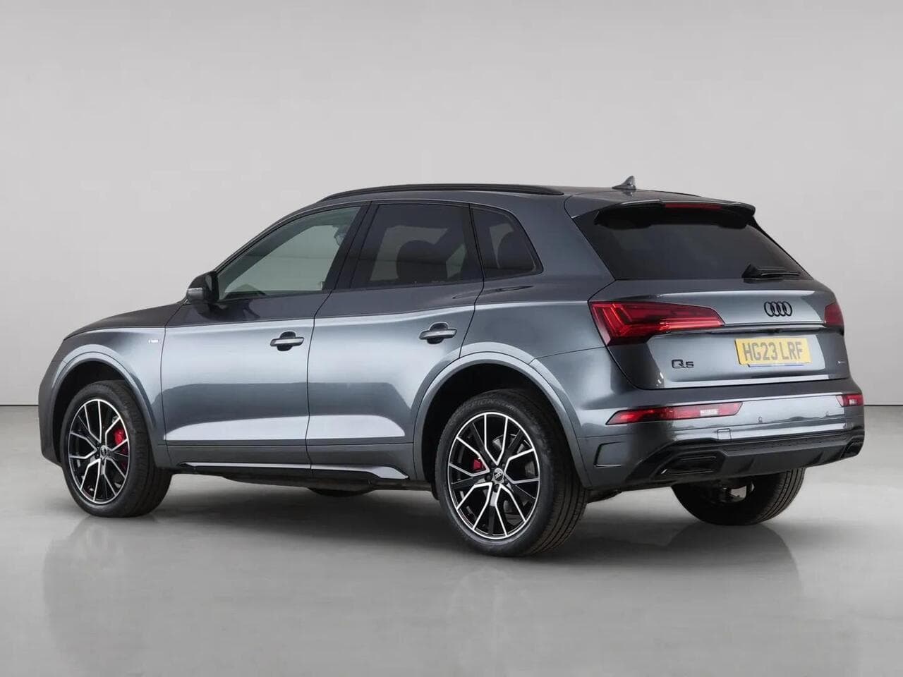 Audi Q5 thumbnail Rear Left
