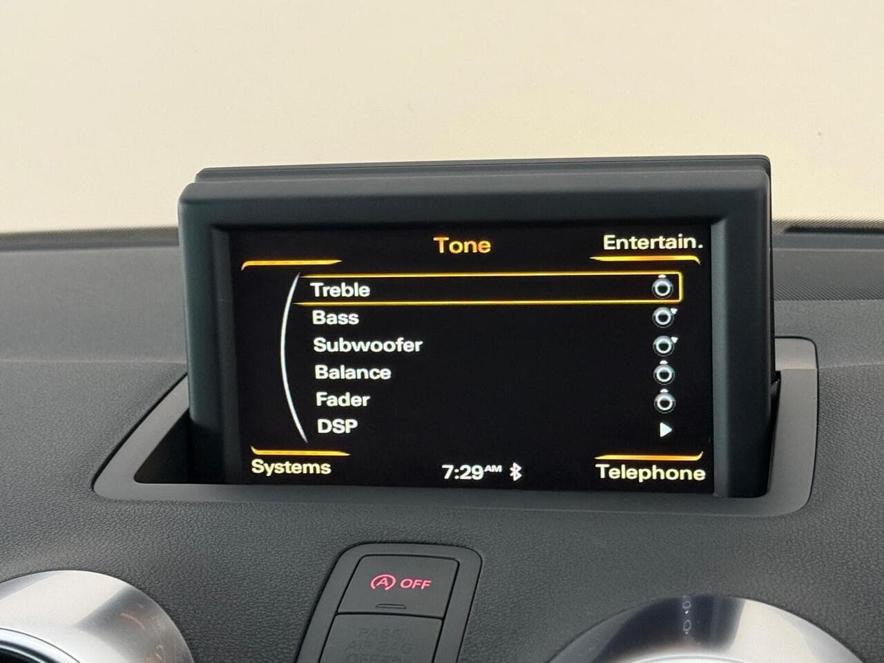 Audi A1 thumbnail Infotainment System