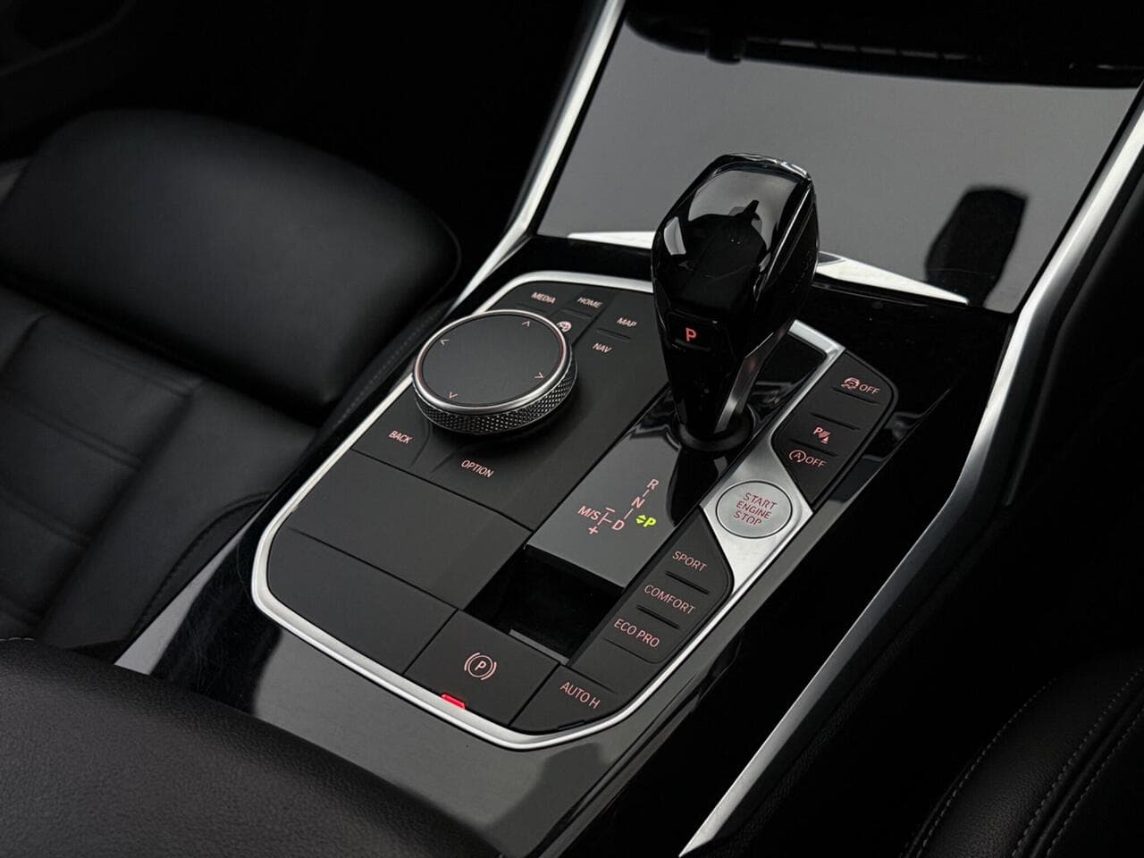 BMW 3 Series thumbnail Interior Front