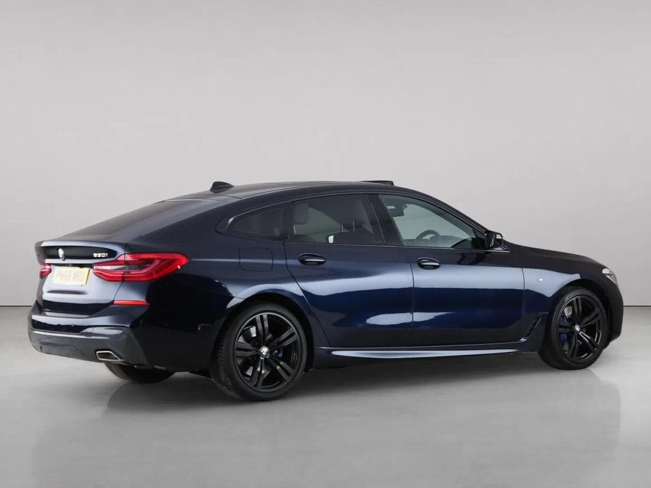 BMW 6 Series Gran Turismo thumbnail Side Right