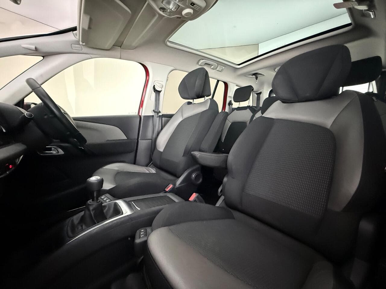 Citroen Grand C4 Picasso thumbnail Seat Front Passenger