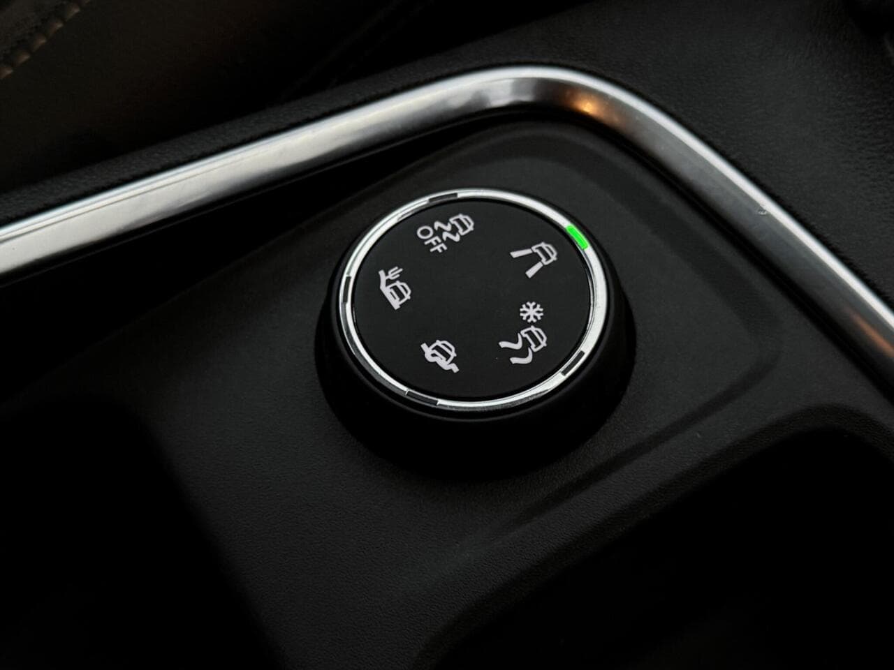 Vauxhall Grandland X thumbnail Misc Controls