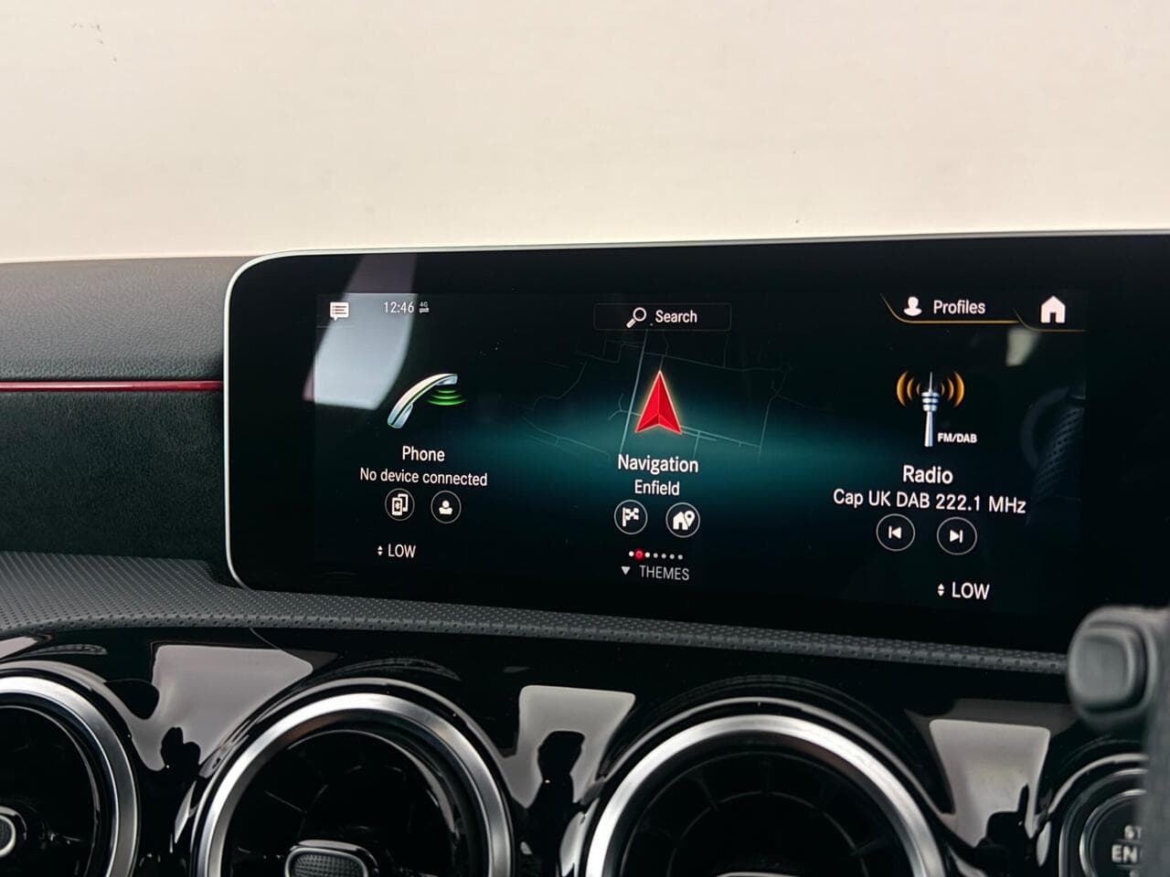 Mercedes-Benz A Class thumbnail Infotainment System