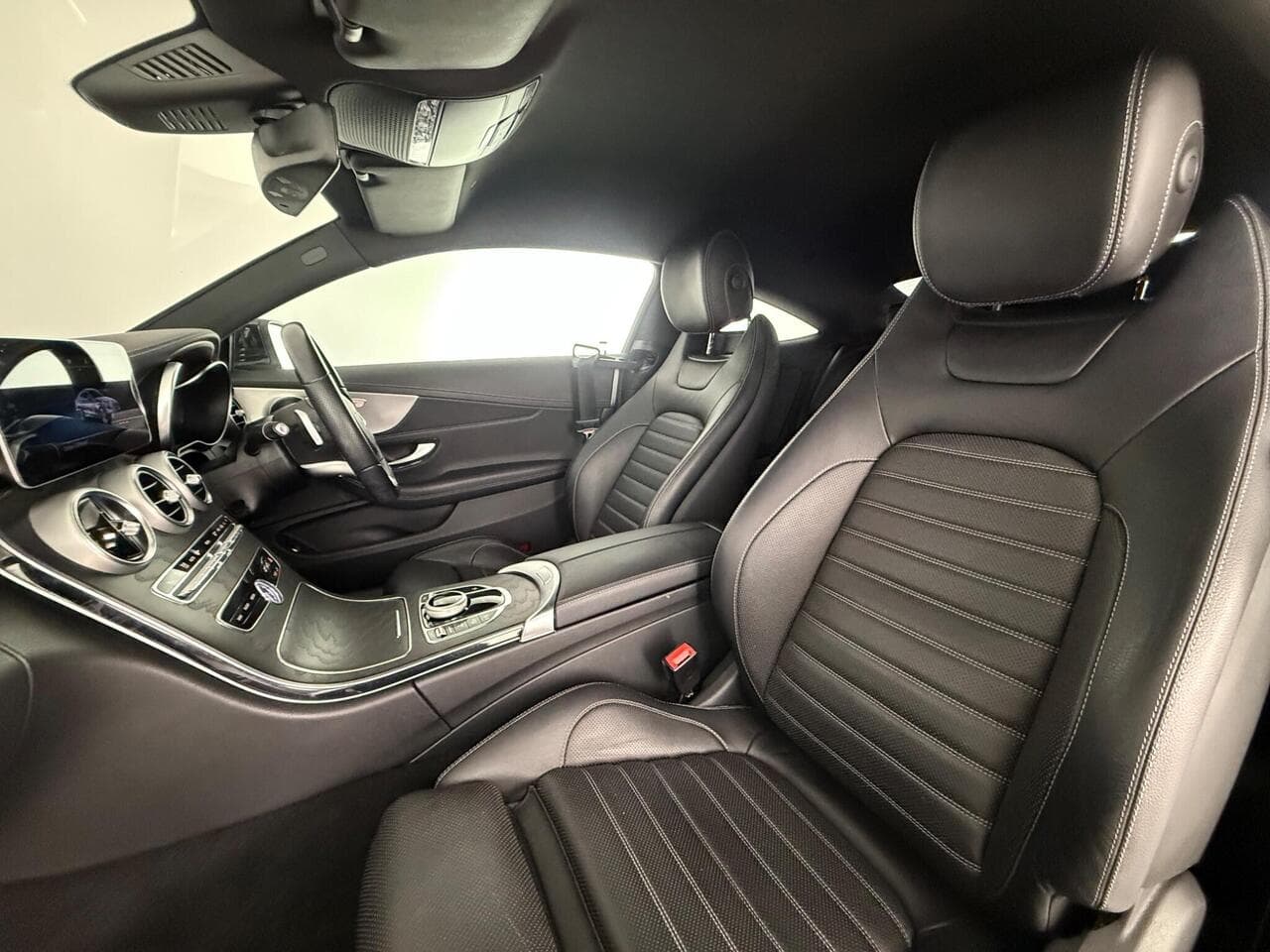 Mercedes-Benz C Class thumbnail Seat Front Passenger