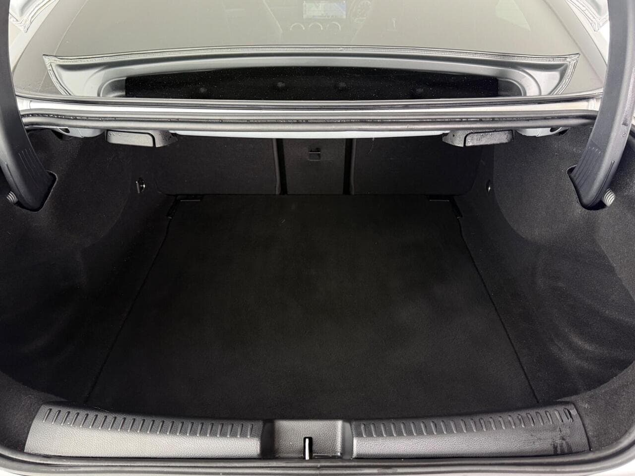 Mercedes-Benz CLA thumbnail Boot