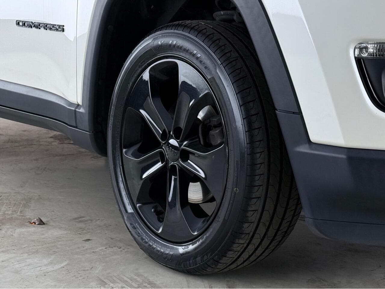 Jeep Compass thumbnail Wheel
