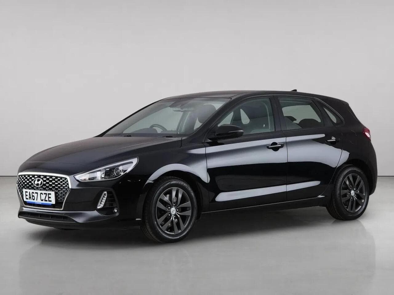 Hyundai i30 thumbnail Front Left