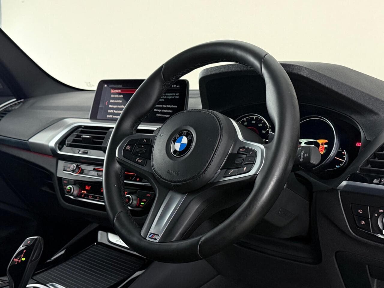 BMW X3 thumbnail Steering Wheel