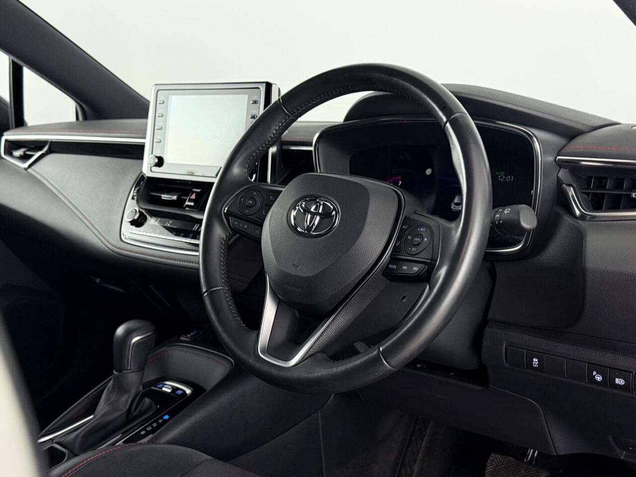 Toyota Corolla thumbnail Interior Front