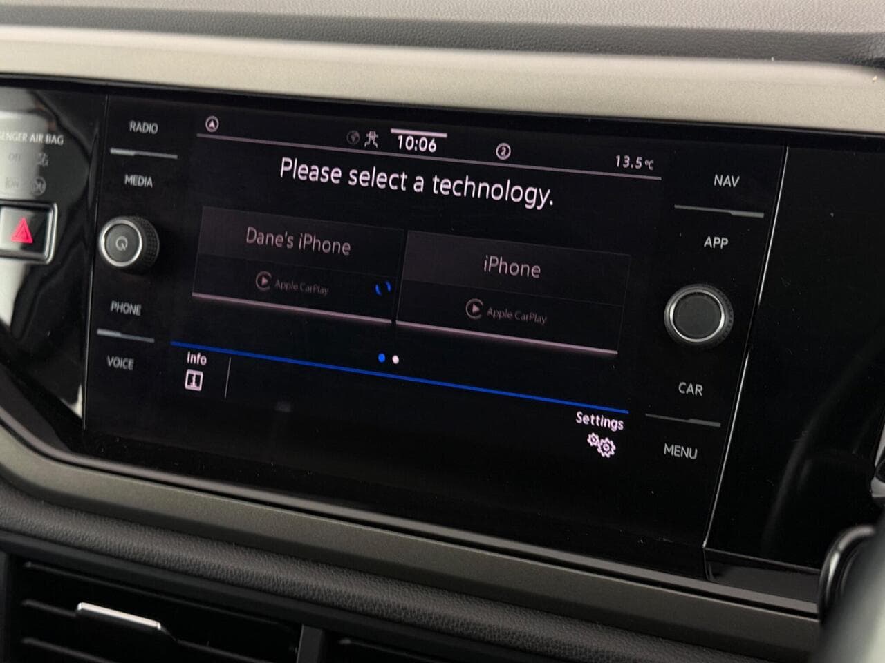 Volkswagen Polo thumbnail Infotainment System