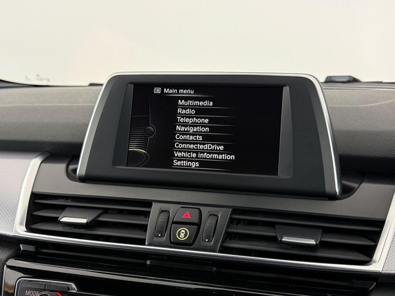 BMW 2 Series Gran Tourer thumbnail Infotainment System