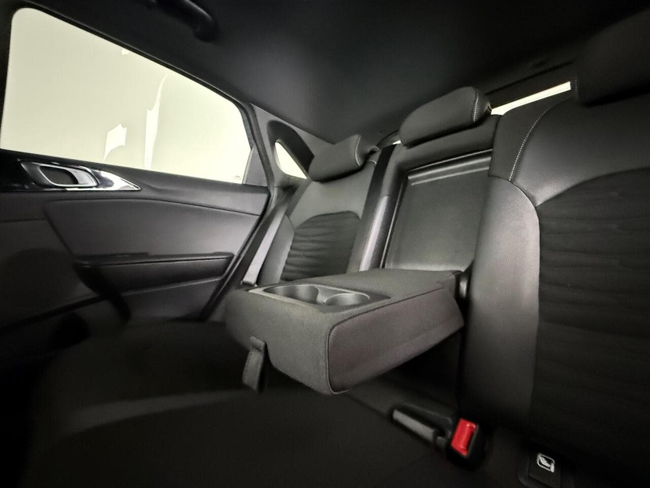 Kia Ceed thumbnail Seats Rear