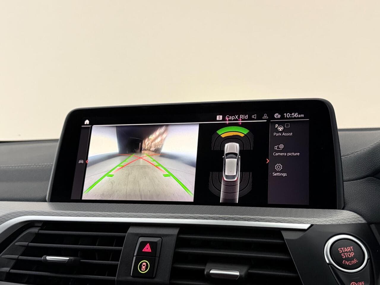 BMW X4 thumbnail Infotainment System
