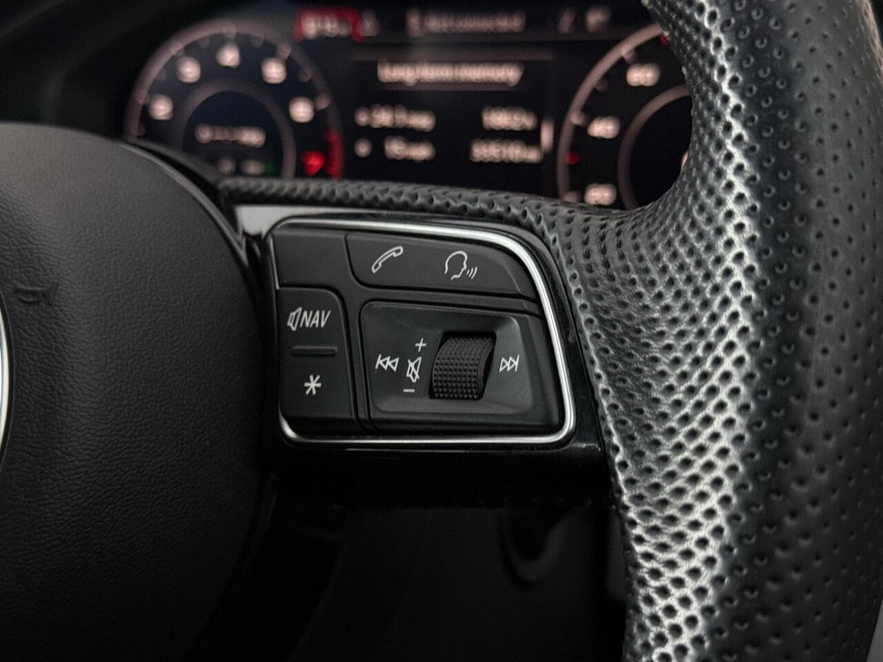 Audi A4 Avant thumbnail Misc Controls