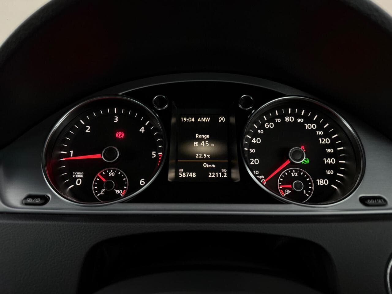 Volkswagen CC thumbnail Driver Instruments