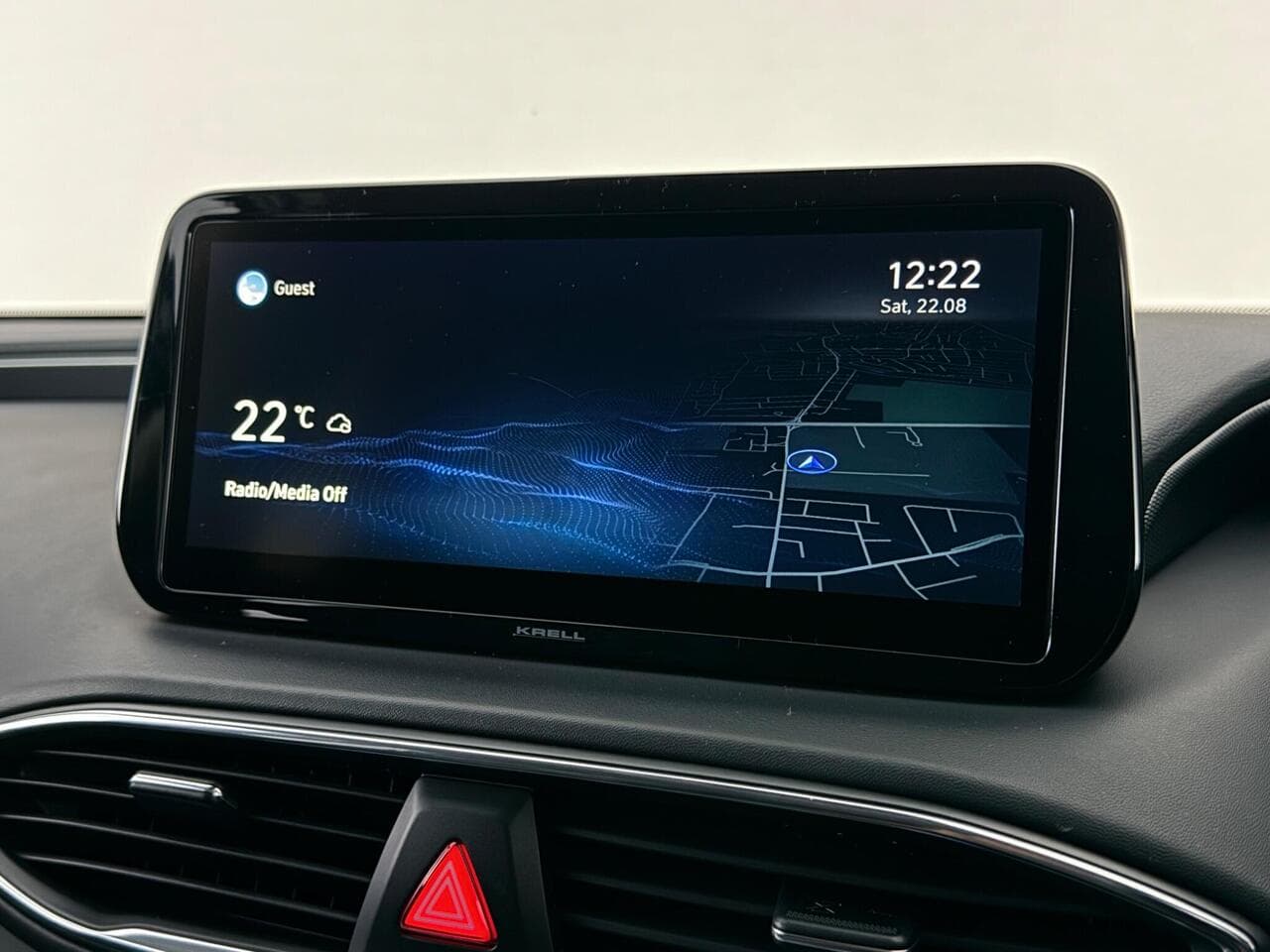 Hyundai Santa Fe thumbnail Infotainment System
