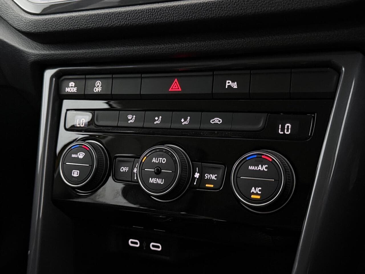 Volkswagen T-Roc thumbnail Misc Controls