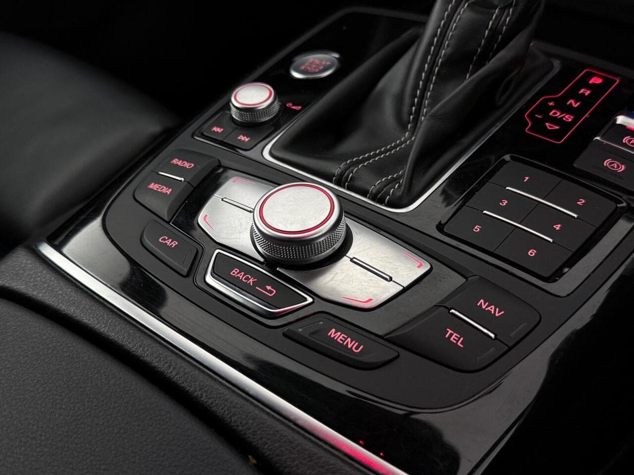 Audi A6 Avant thumbnail Interior Front