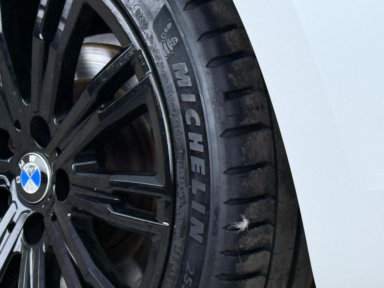 BMW 3 Series thumbnail Tyre Tread