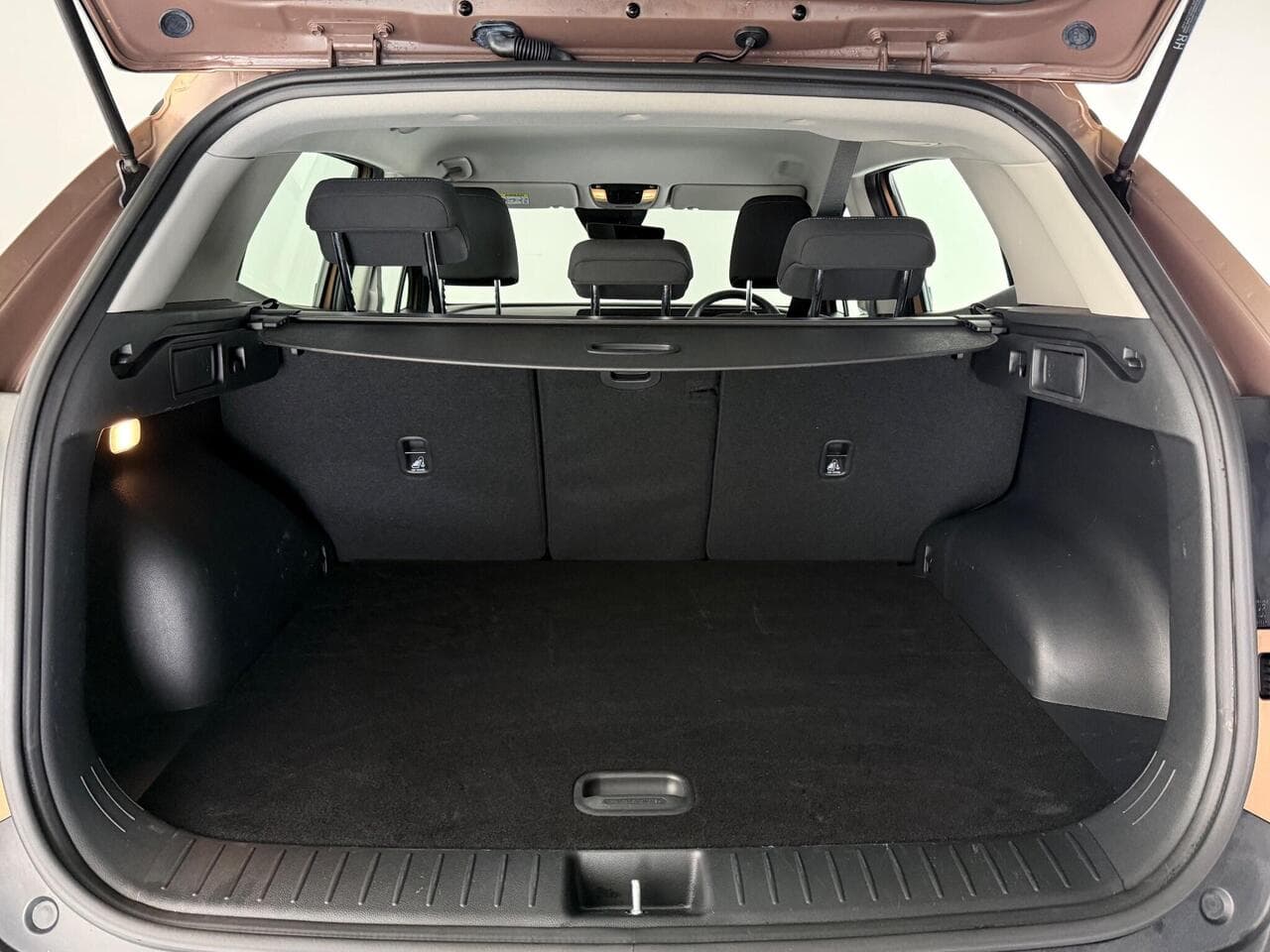 Kia Sportage thumbnail Boot