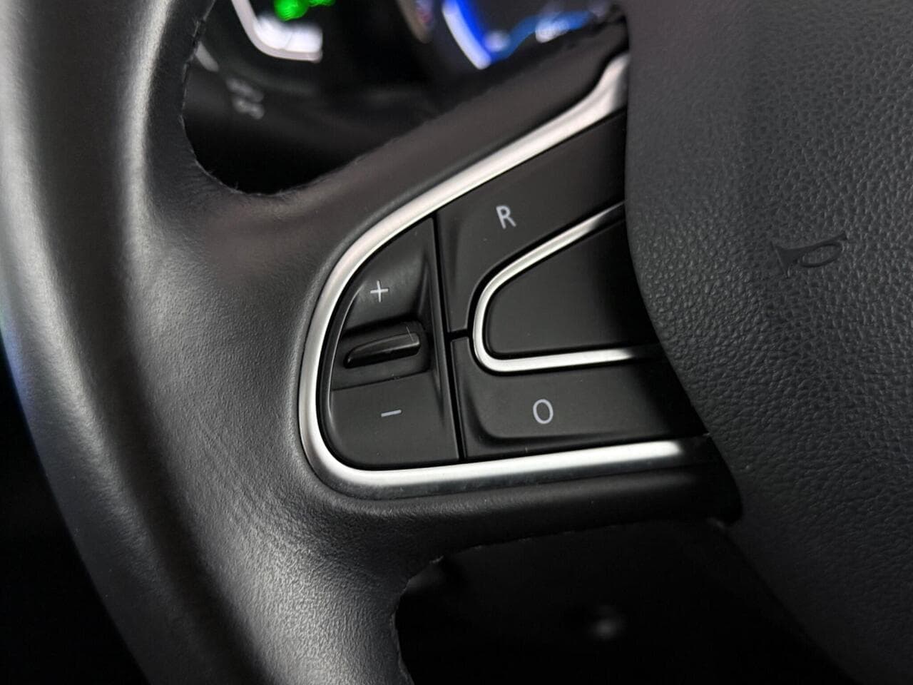 Renault Kadjar thumbnail Misc Controls