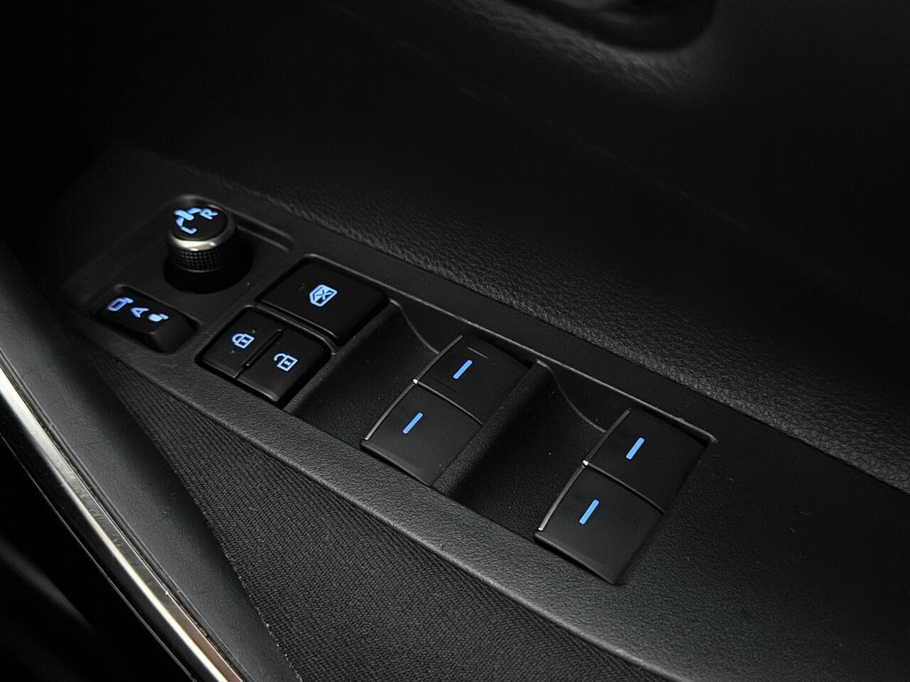 Toyota Corolla thumbnail Misc Controls