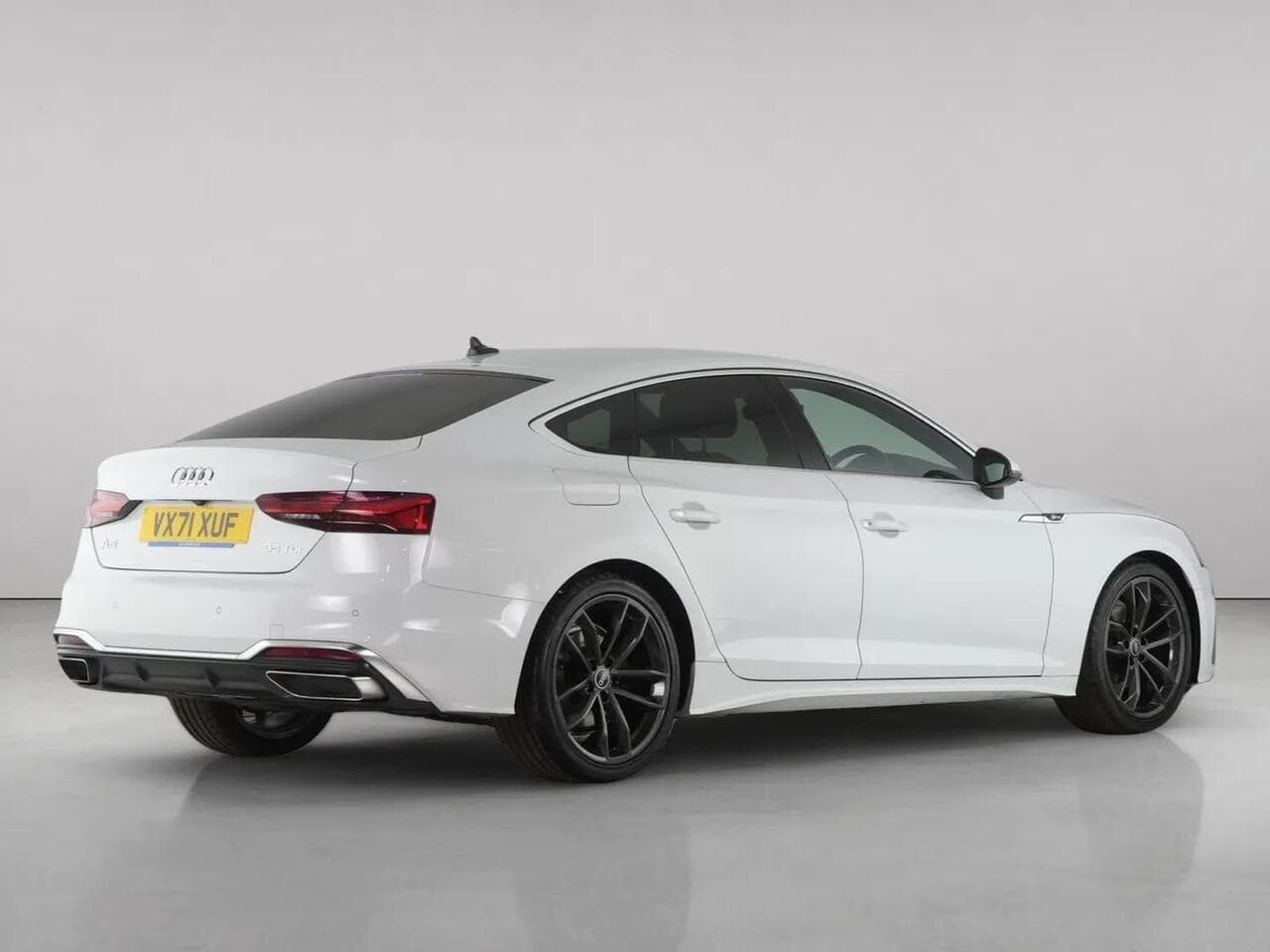 Audi A5 thumbnail Rear Right