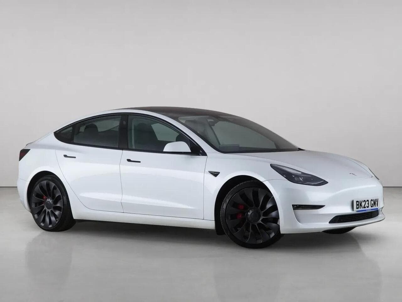 Tesla Model 3 - Tesla Model 3 (Dual Motor) Performance Auto 4WDE 4dr (Performance Upgrade)