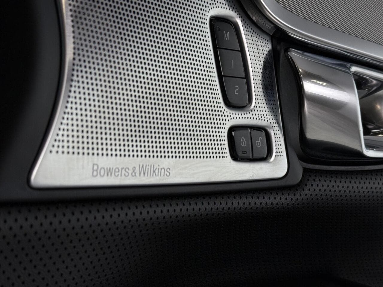 Volvo S90 thumbnail Inconclusive