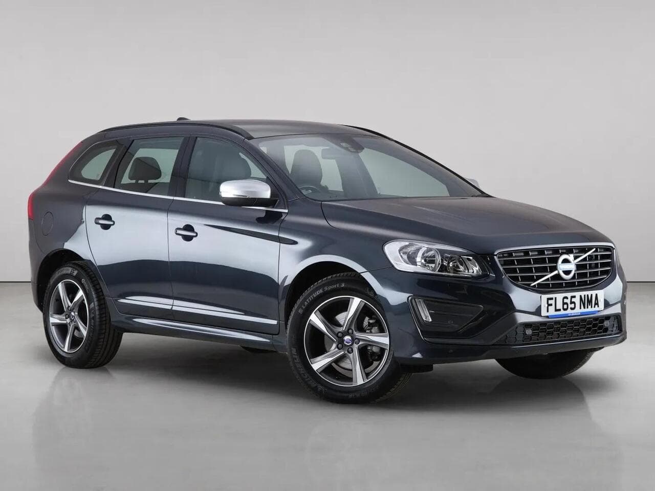 Volvo XC60 - Volvo XC60 2.0 D4 R-Design Nav Euro 6 (s/s) 5dr