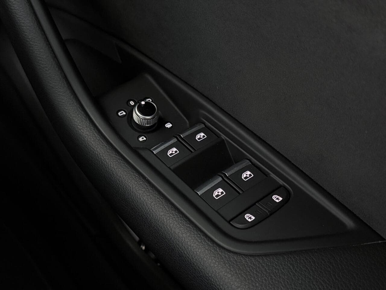 Audi A5 thumbnail Misc Controls