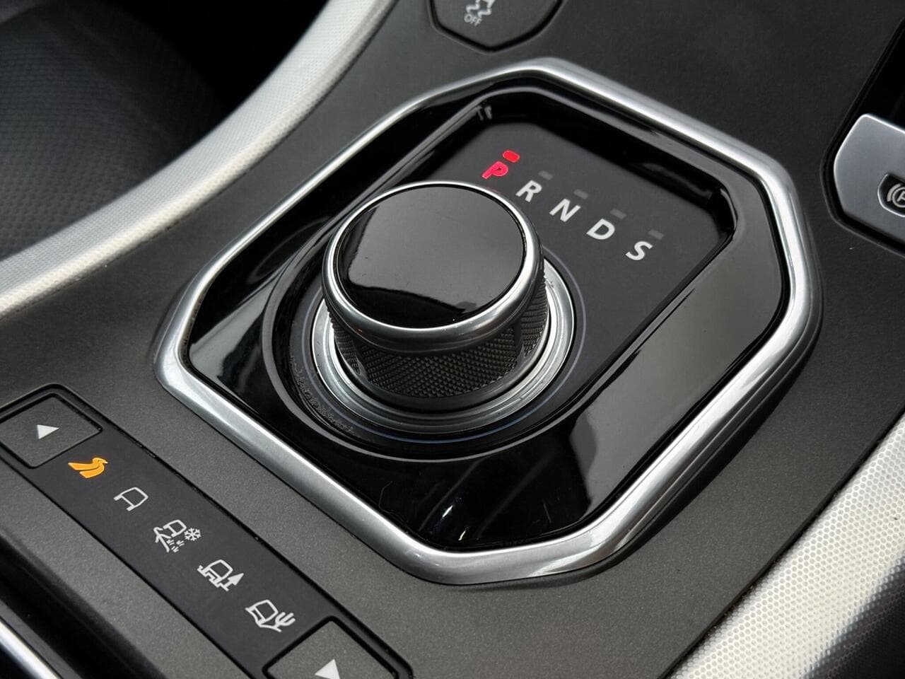 Land Rover Range Rover Evoque thumbnail Misc Controls
