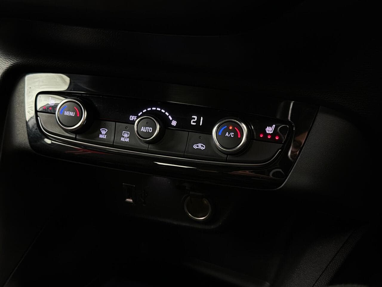 Vauxhall Corsa thumbnail Misc Controls